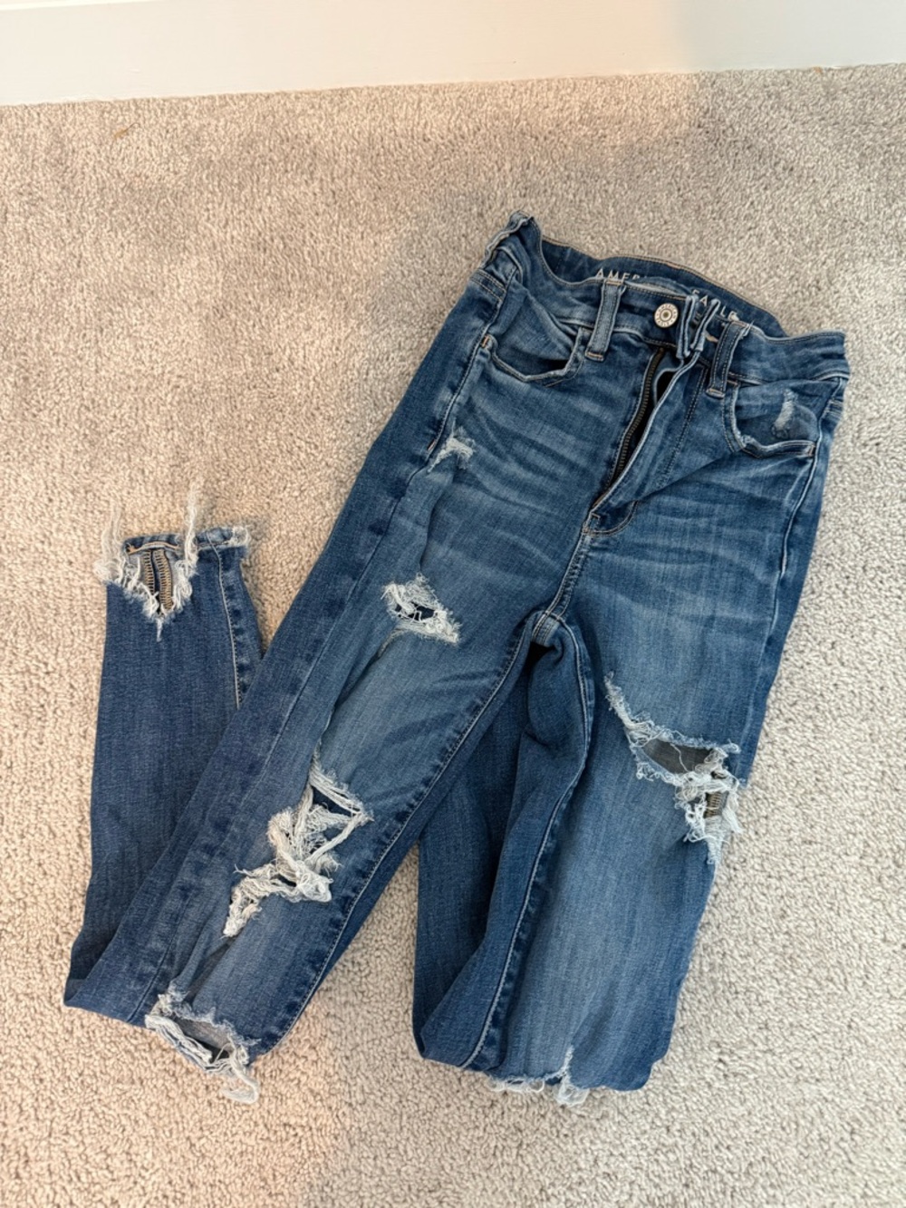 American Eagle Outfitters Ripped Dark Blue Skinny Jeans